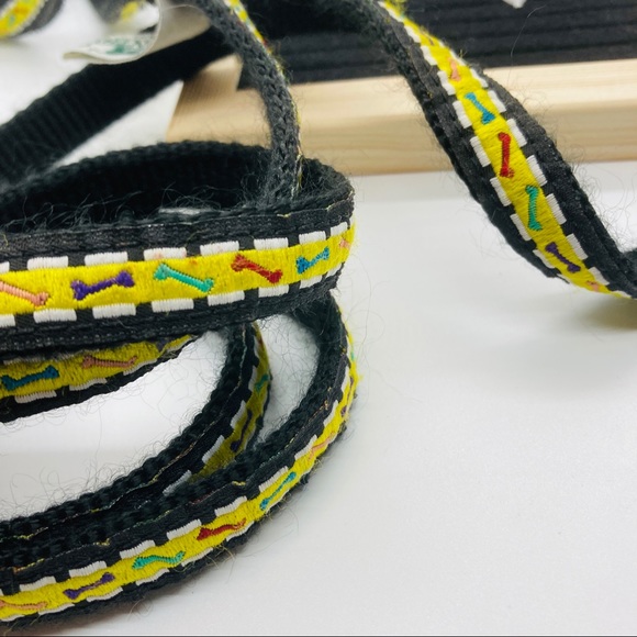 Yellow & Black Small Leash! - Picture 2 of 4